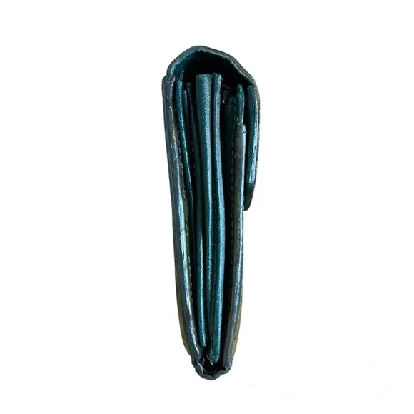 YSL Green Crocodile Snap Long Wallet - Picture 3 of 11